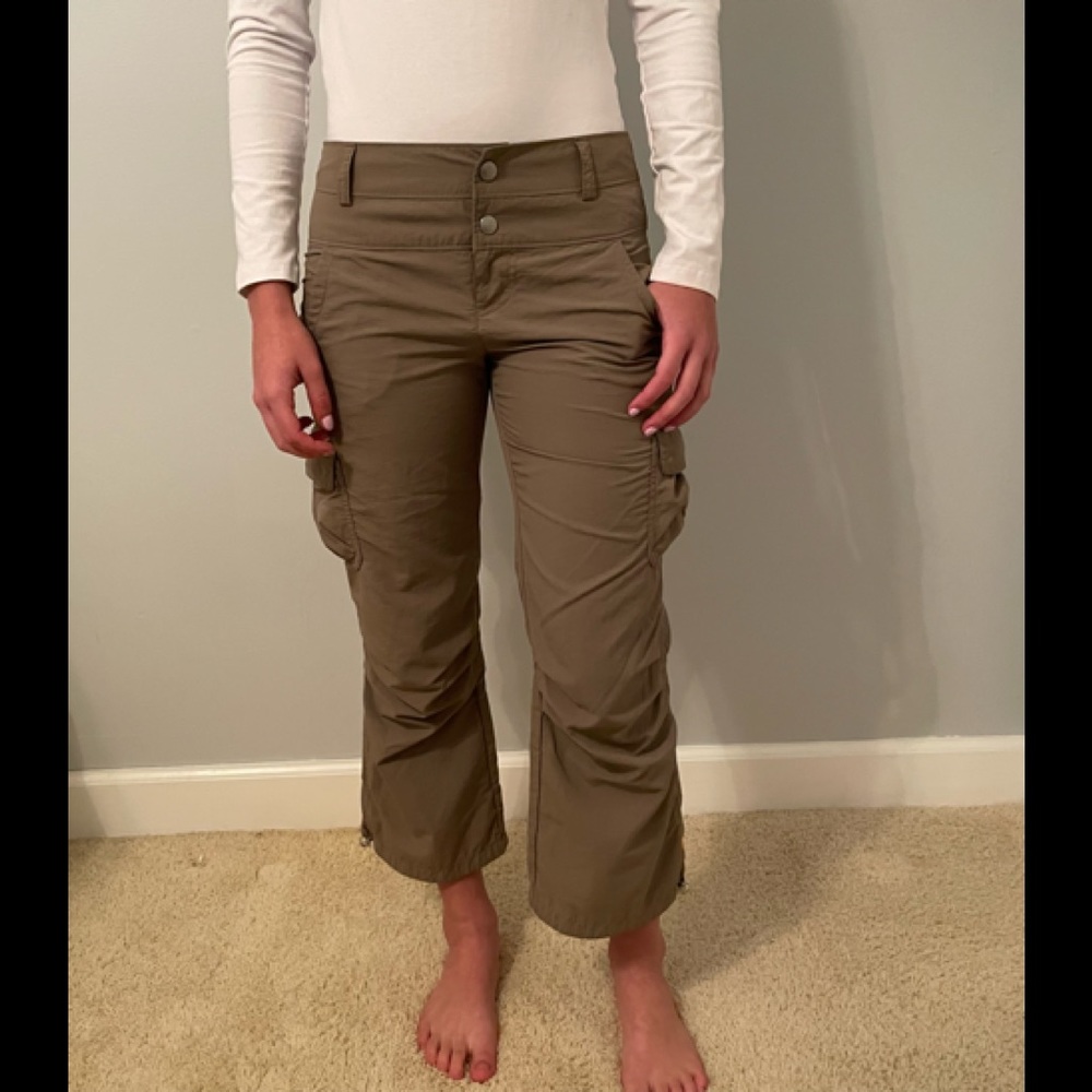 Lucy Athletic Tan Capris Size - 0